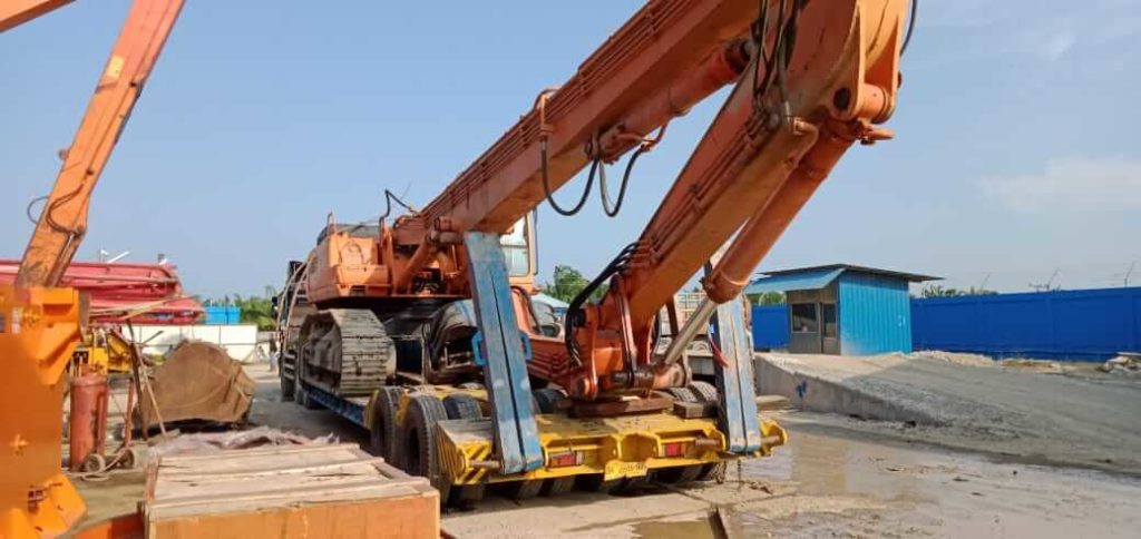 Jasa Trucking Heavy Equipment untuk Alat Kobelco 01