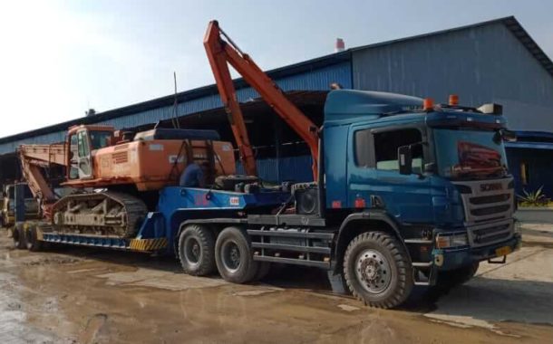 Jasa Trucking Heavy Equipment untuk Alat Kobelco